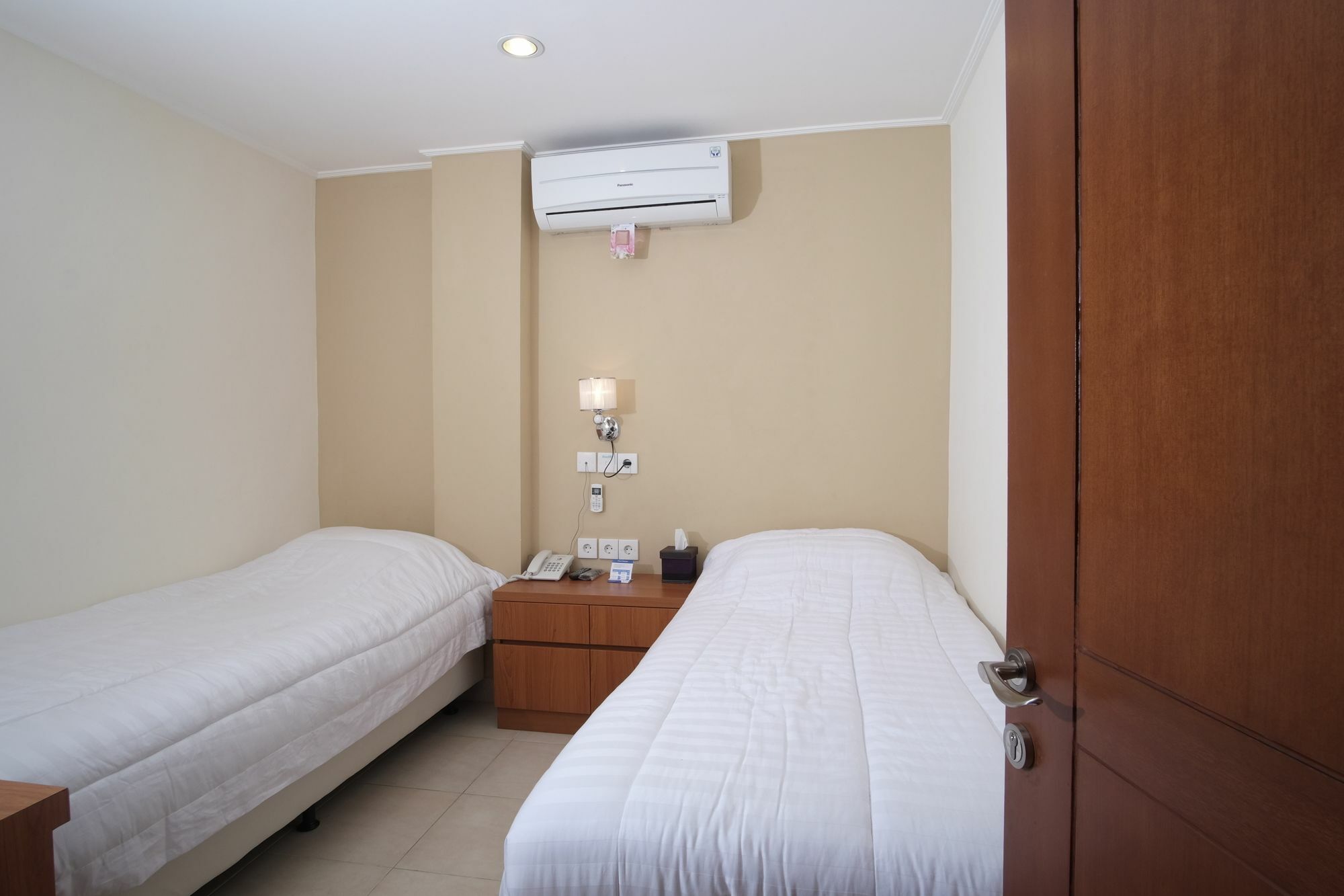 City Inn Jakarta Exterior photo